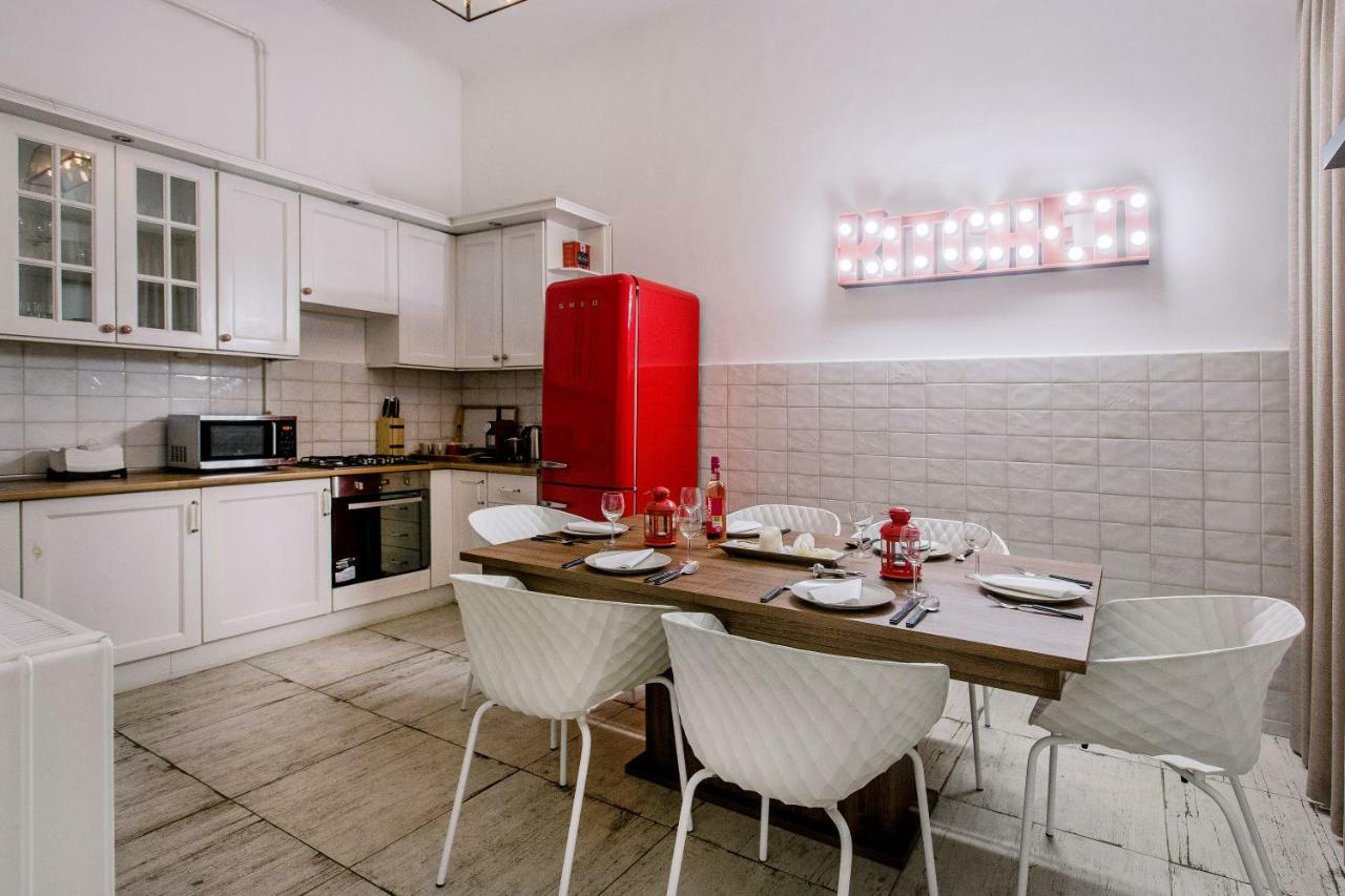 Kz5 Apartment In Kazinczy Street ブダペスト エクステリア 写真